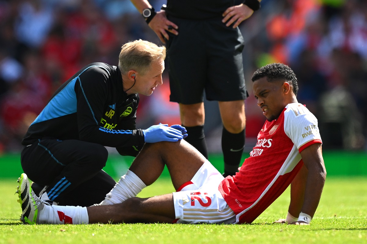 Jurrien Timber of Arsenal receives medical treatment during the Premier League match between Arsenal FC and Nottingham Forest (Photo by Clive Mason/Getty Images)