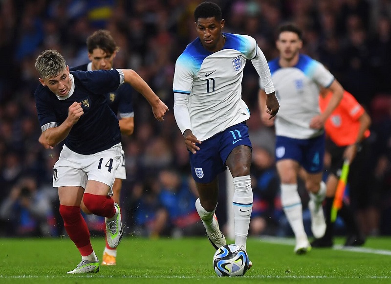 Erik ten Hag receives a clear message from Marcus Rashford amidst magnificent England performance