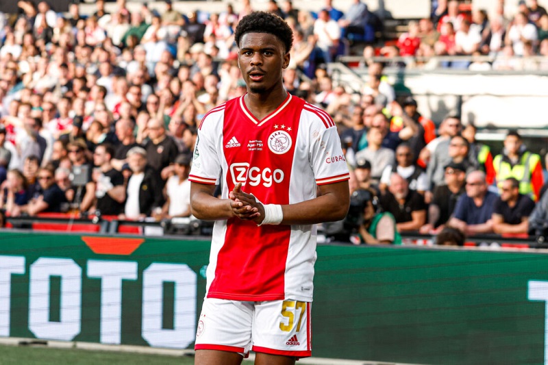 Liverpool pursues a young Dutch star compared to De Ligt